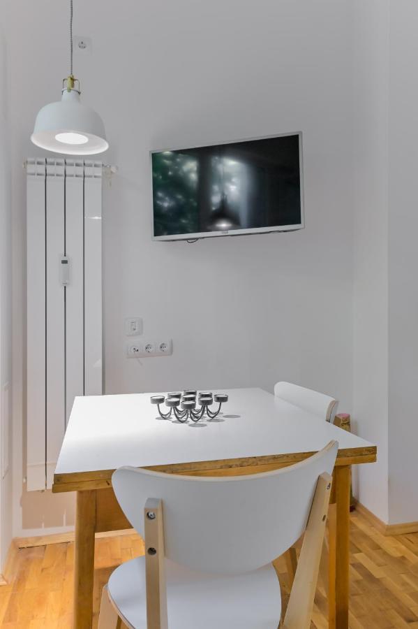 Bright Apartment In The Heart Of The City By Flat Mаnager Sofie Exteriér fotografie